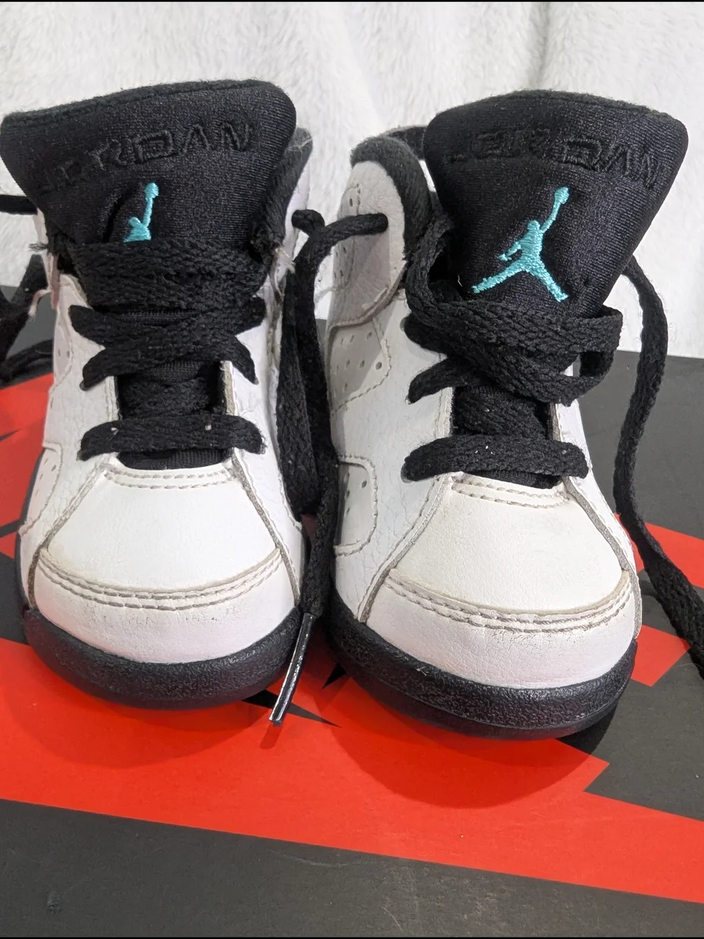 Jordan Toddler White and Black High-Top Sneakers
